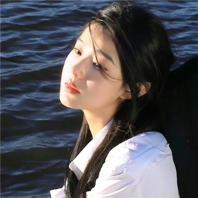 鬓边不是海棠红